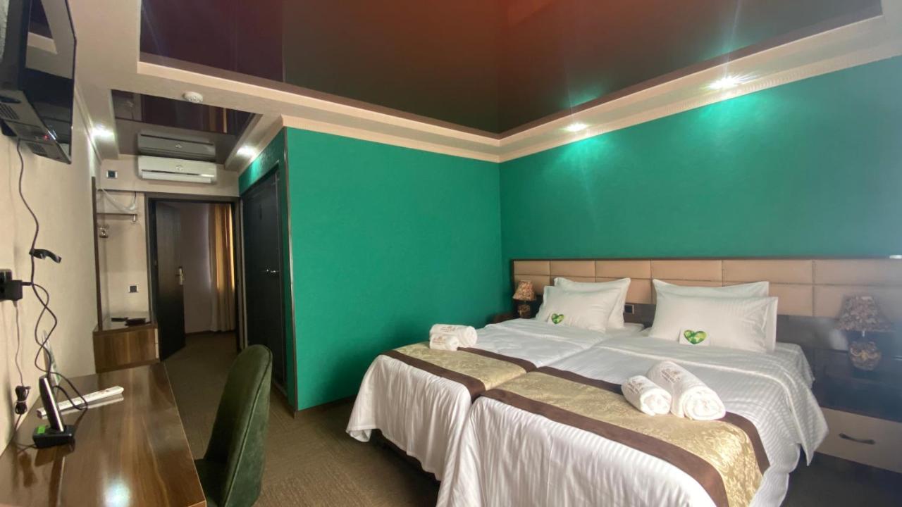 Hotel Georgia Gold à Gori Extérieur photo
